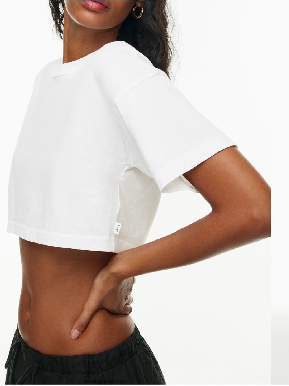 NWT Aritzia TNA Laid Back T-Shirt in White Size Medium - Picture 2 of 6